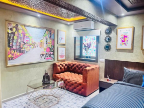 Studio Near Souks & Historic Sites